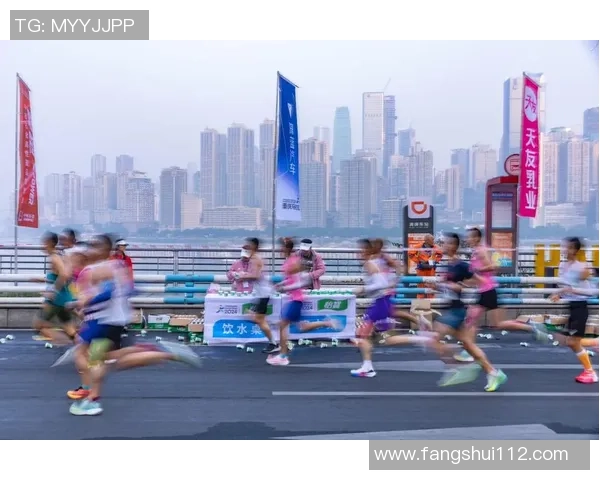 重庆攀岩队在城市马拉松中的拼搏历程与奋斗精神揭秘